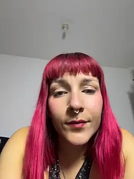 Amelie-RedHoney online show from June 12, 6:21 am