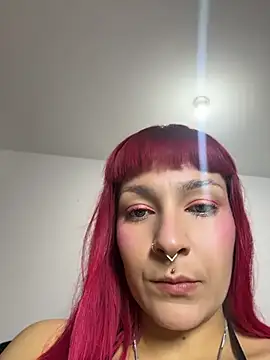Amelie-RedHoney online show from June 15, 12:11 am