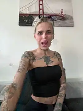 Leyla06Suzie online show from March 26, 8:05 am