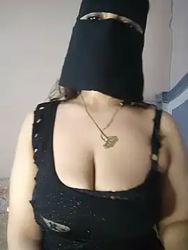 Yasmin Oh online show from July 16, 9:19 pm