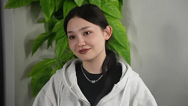 AllieGladwin online show from March 24, 2:22 pm