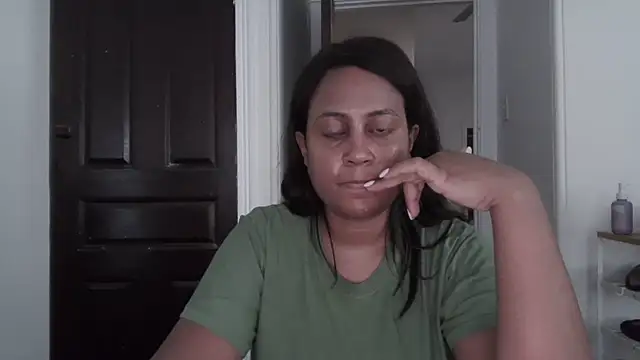 biancadoesit online show from July 12, 12:17 pm