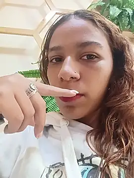 ValerieWoodsl online show from July 15, 6:23 pm