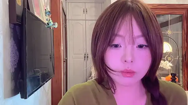 thelittlexx online show from May 17, 7:29 am