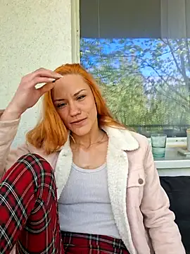 SlimBellaOfficial online show from April 27, 10:34 am