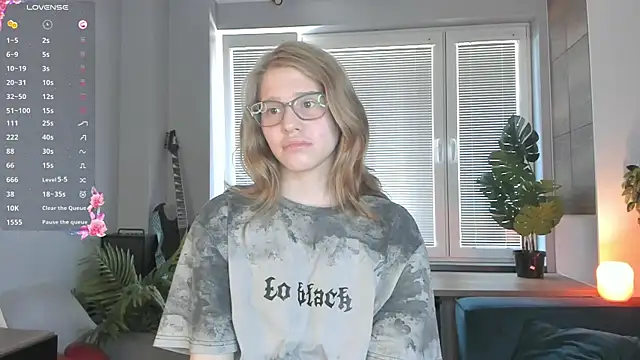JosefaDonelan online show from June 23, 8:34 am
