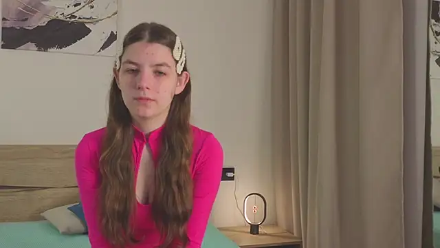 aliceWorkel online show from March 31, 5:24 pm