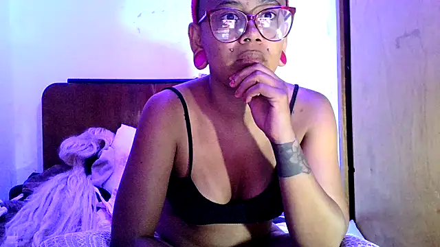 xblackstarX1 online show from June 8, 1:50 am