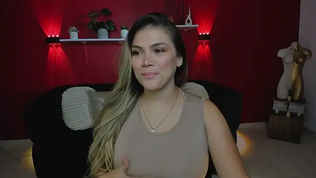 Sofia Velvetx online show from April 22, 2:03 pm