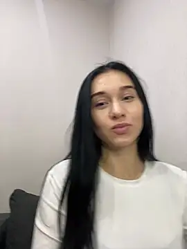 camila beautiful online show from April 14, 8:09 pm