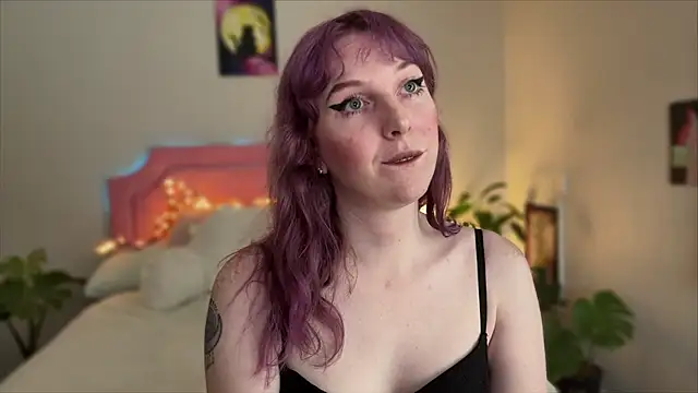 April  kittyy online show from July 22, 2:12 am