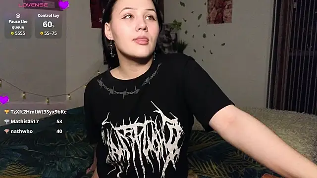 Tori Sweet online show from April 25, 4:15 pm