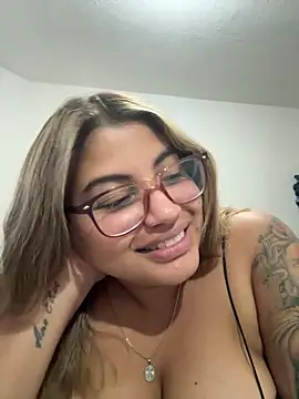C1N09 online show from June 16, 9:27 pm