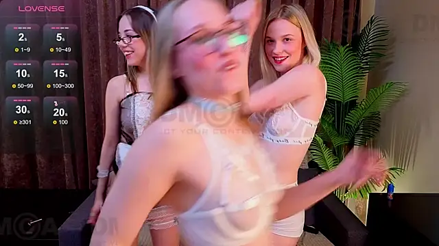 KatrinJons online show from May 15, 3:48 pm