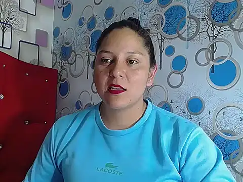 Katterina33 online show from May 26, 3:50 am
