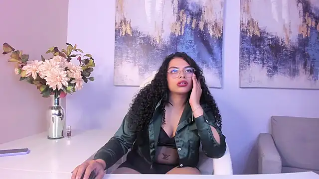 scarlett  2 online show from March 31, 9:48 pm