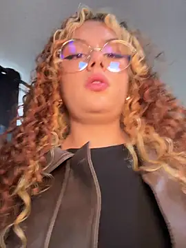 Amber-fire online show from May 3, 10:13 pm