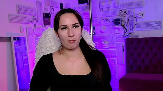 AdeliaLarson online show from March 30, 8:25 am