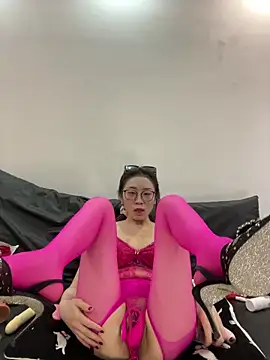 meimeibuguai online show from May 11, 4:04 pm