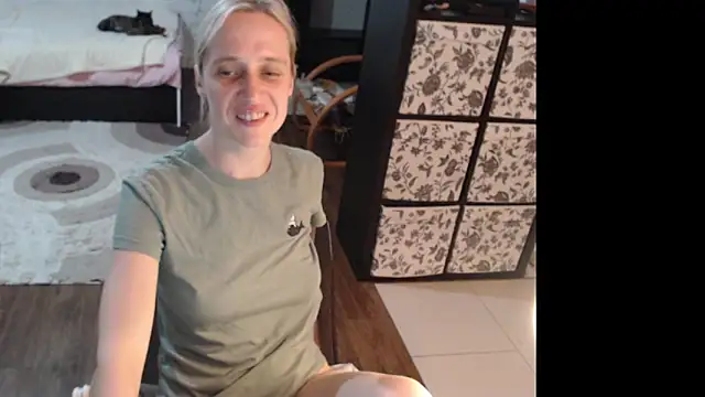 Sweet hot shrmp online show from May 24, 12:31 am