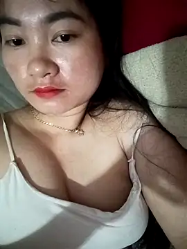 Linh Hoang online show from April 11, 4:32 pm