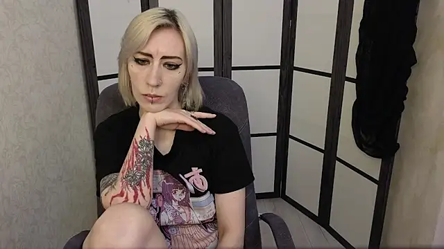 Black Orchides online show from April 7, 10:50 am