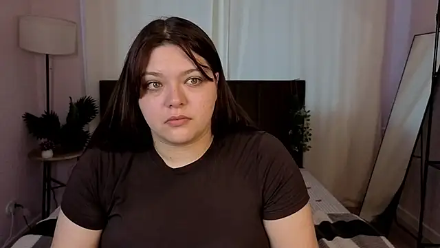 Evelyne Loo online show from April 26, 12:52 am