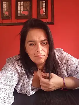 lucianamorocha online show from June 5, 5:52 pm