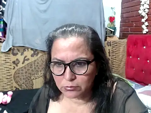kristalmarelyn online show from April 25, 1:41 pm