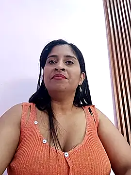 SofiaMendez1  online show from April 25, 1:41 pm