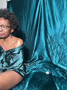 Fijixxxx online show from April 14, 3:39 am