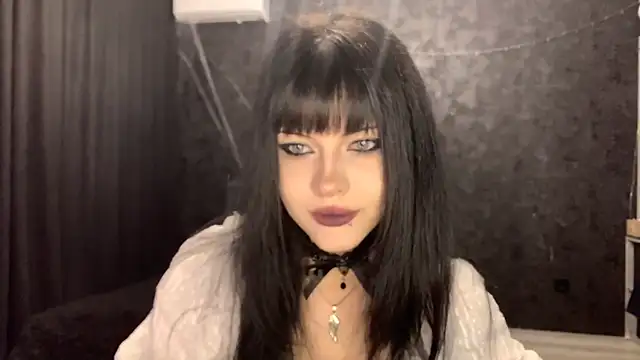 EmilyEmbears online show from April 30, 5:12 am