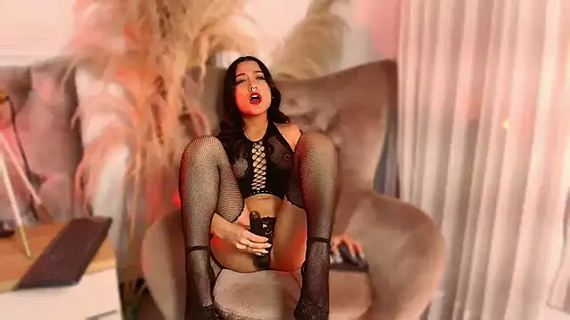Bby izzy online show from July 10, 12:49 pm