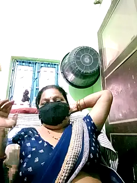 PINKI 024 online show from April 24, 12:30 pm