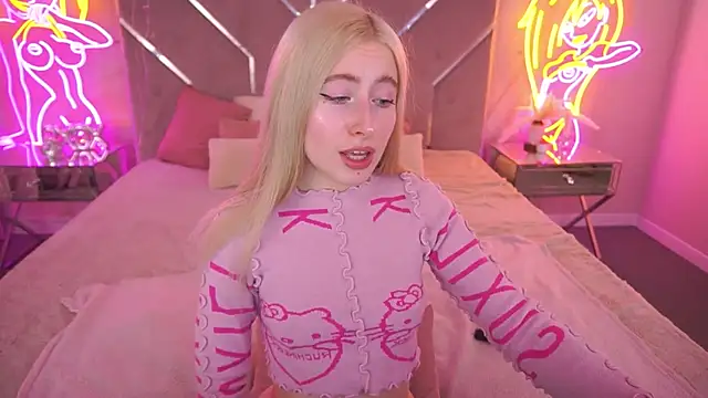 MelaniiePlay online show from May 10, 1:46 pm