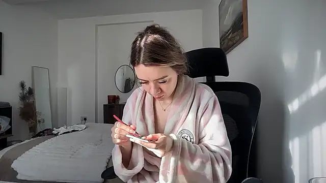 YasminLace online show from April 29, 5:04 pm