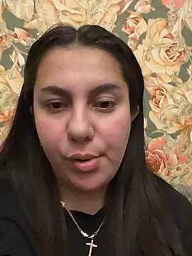 Mary Lia online show from April 30, 6:35 pm