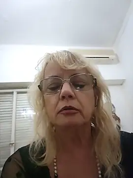 MatureElegantWidow online show from May 19, 11:56 pm