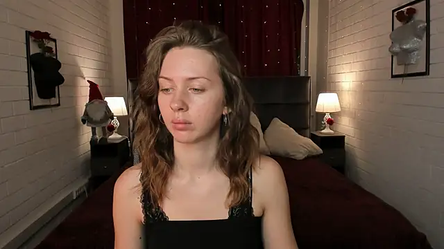 MeganClapp online show from May 27, 5:15 am