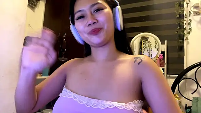 GlindaDejardin online show from May 11, 5:21 pm