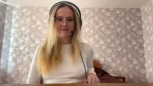 ElmiraGildea online show from April 10, 11:38 am