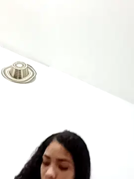 Perlahot gatita online show from April 4, 11:25 pm