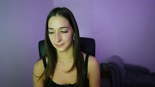Crystalbrunette18 online show from May 18, 6:14 pm