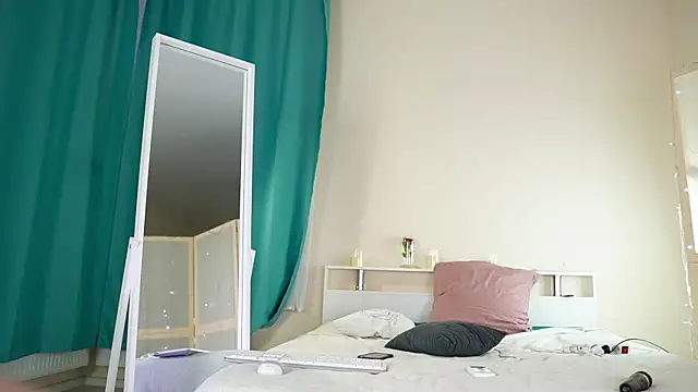 Ann heart online show from May 18, 4:02 pm