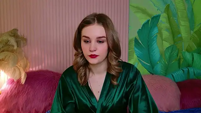Molly Voses online show from May 9, 9:06 pm