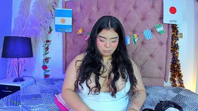 ROSELEI  online show from July 11, 5:40 am