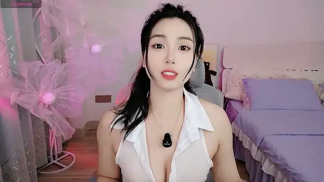 M-CC-M online show from May 26, 2:27 pm