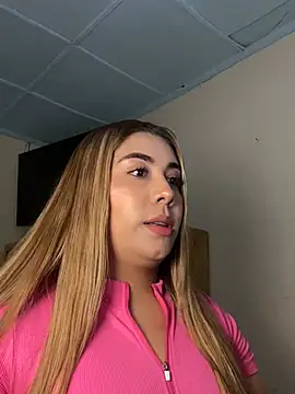  BellaSmith  online show from July 8, 3:03 pm