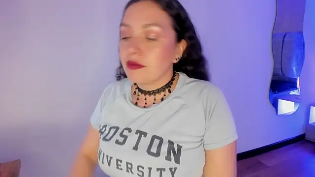 haily-rue online show from April 8, 8:44 pm