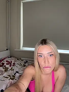 BlondeChiara online show from April 16, 6:18 pm